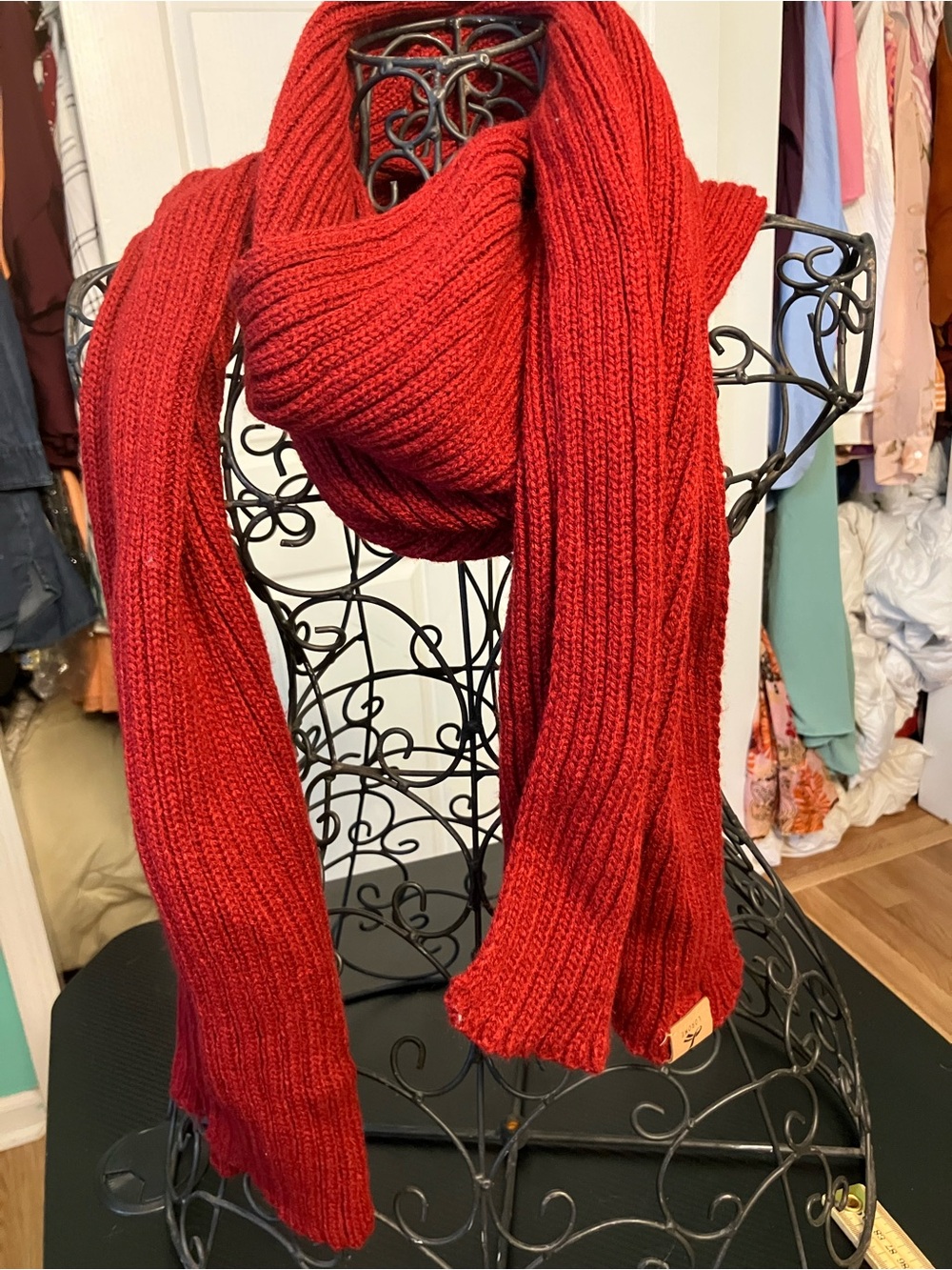 Cozy Ribbed Knit Scarf - Red